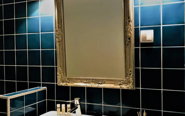 Oryza Guest House & Suites