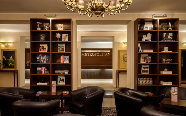 Metropolitan Hotel by Flemings