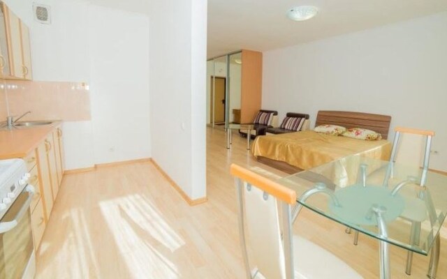 Vlstay Apartment na Avrorovskoy