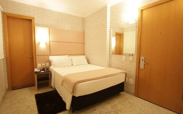 Hotel Confiance Centro Cívico