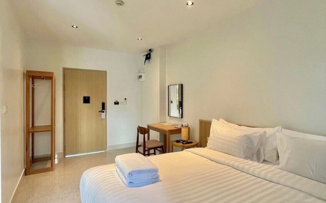 Calamint Residence Hotel