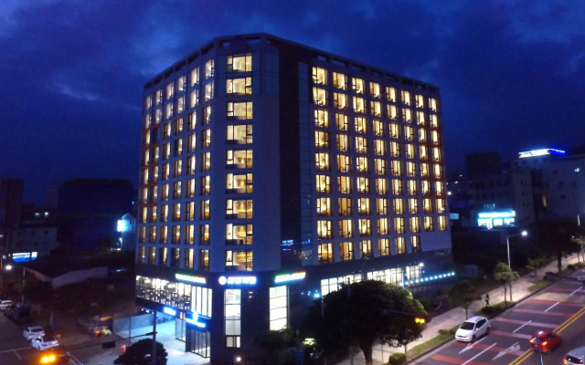 Seogwipo JS Hotel