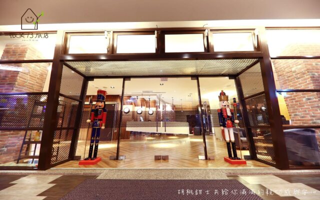 Smile 73 Hotel