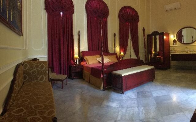 Hotel E La Sevillana