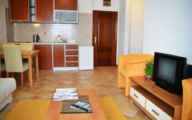 Secret Garden Apartments