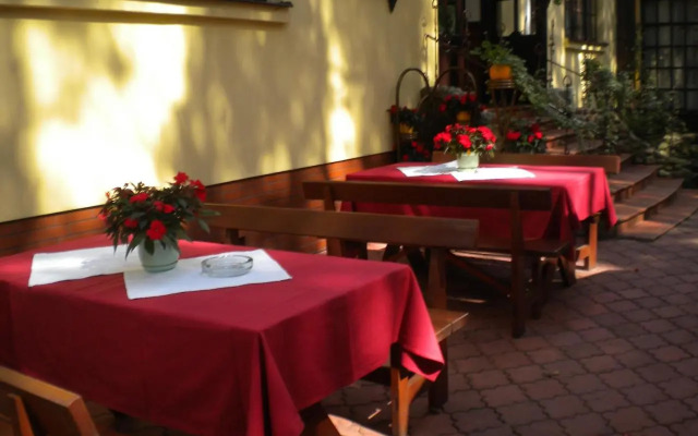 Fantazja - Restauracja i Noclegi