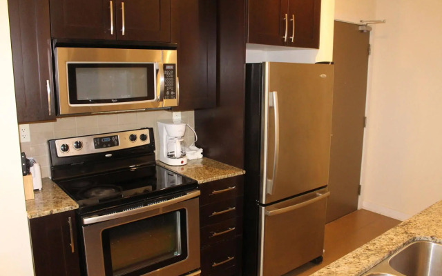Custom Luxury Suite - By Elite Suites