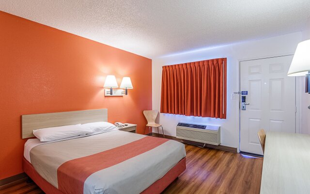 Motel 6-Modesto, CA