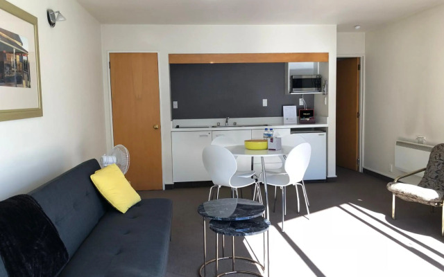 Amity Serviced Apartments