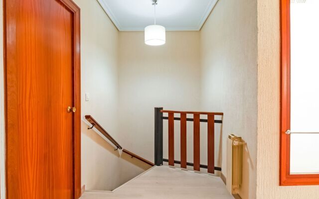 Gorgeous Holiday Home in Laguardia With Terrace