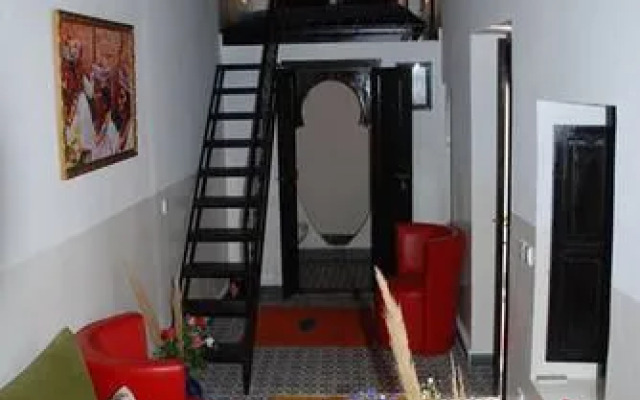 Riad Bleu Topaze