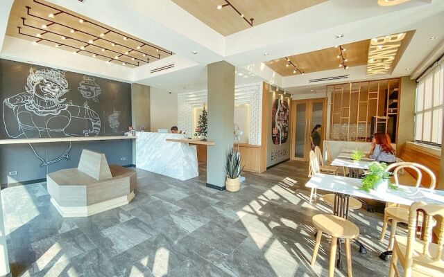 YakThai Poshtel