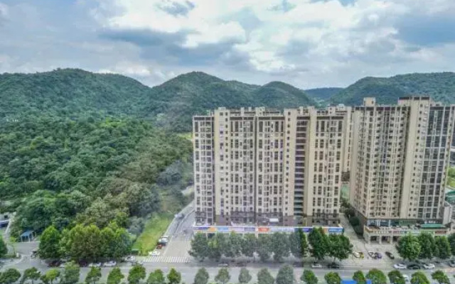 Danker Hotel (Changsha Meixi Lake East Subway Station)