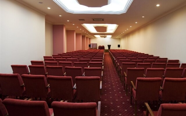Mira Meridia Beach Hotel
