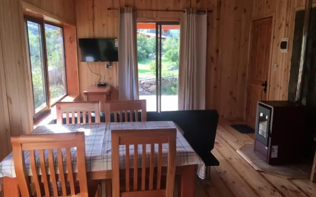 Los Quenes River Lodge