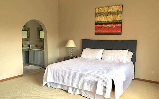 Grandview Getaway 4 BR by Casago