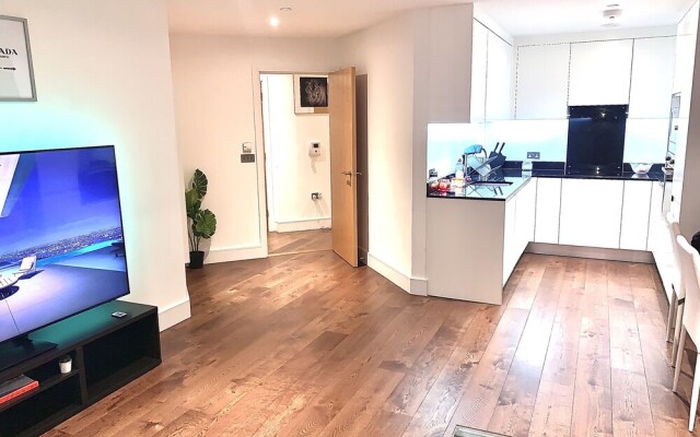 Stunning 1-bed Apartment in London Royal Excel