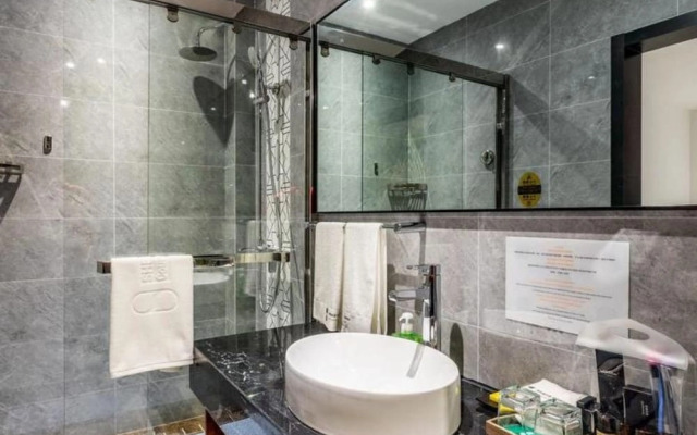 Floral Hotel Sheng Poman Courtyard