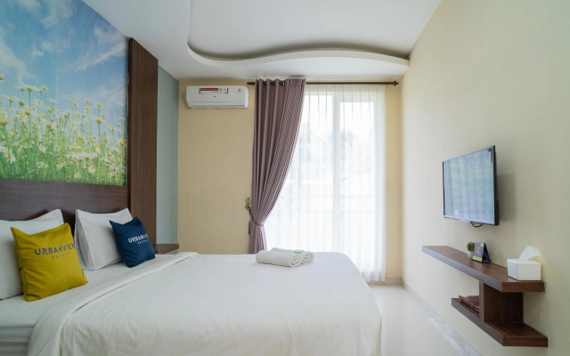 Urbanview Hotel Omah Anin Batu