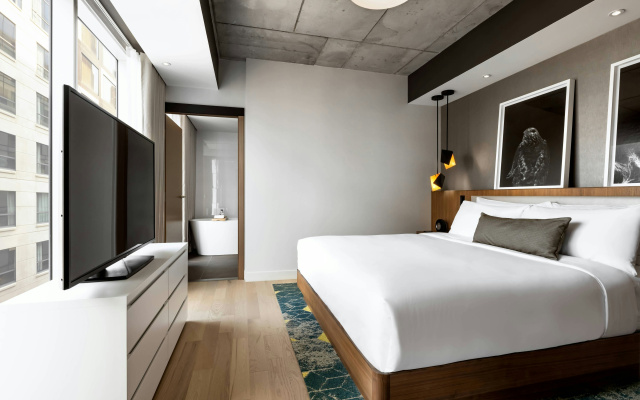 Humaniti Hotel Montreal, Autograph Collection