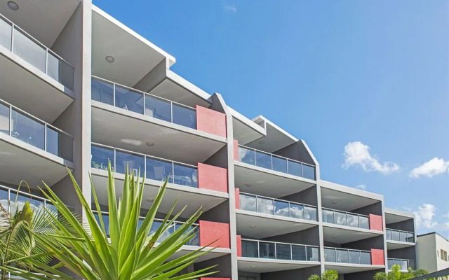 Skyline Court Apartments