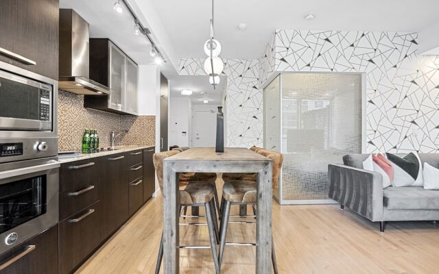 Stallion Suites Opp CN Tower & Scotiabank Arena