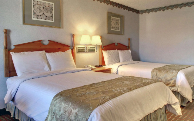 Econo Lodge Clinton - Jackson West