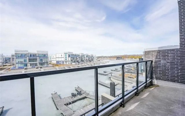 Friday Harbour Boutique Home