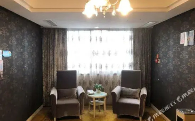 HUIHE Hotel (Yintai Department Store Branch Jinhua Vocational and Technical College)