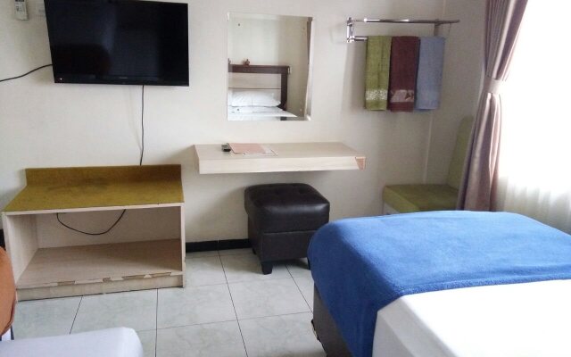 Cabin Hotel Sutomo