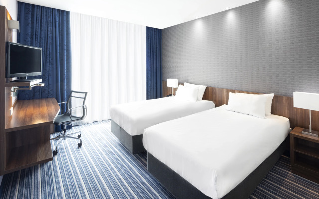 Holiday Inn Express Rotterdam - Central Station by IHG