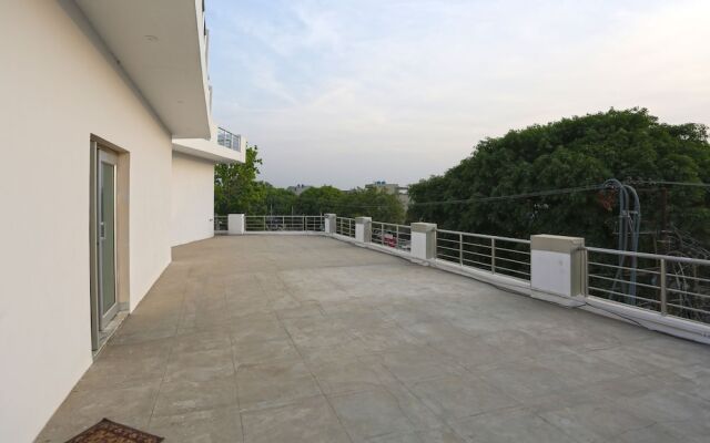 OYO 4734 Hotel Sapphire