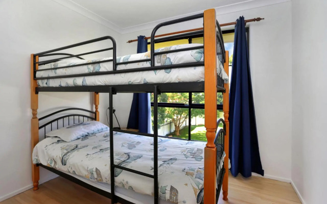 Pet Friendly on Pelican - Close to Myall River