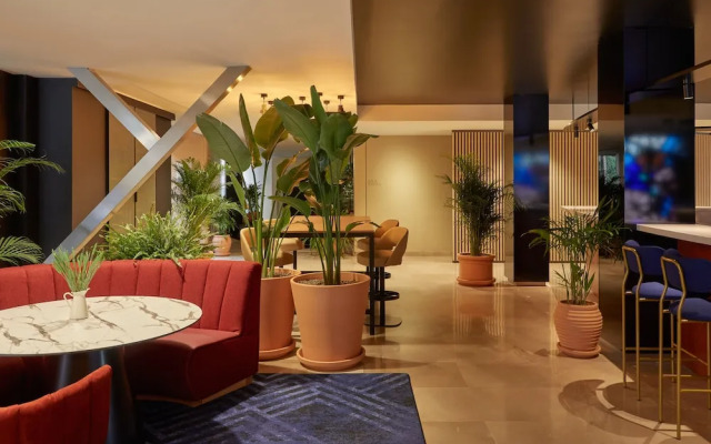 Crowne Plaza Madrid - Centre Retiro by IHG