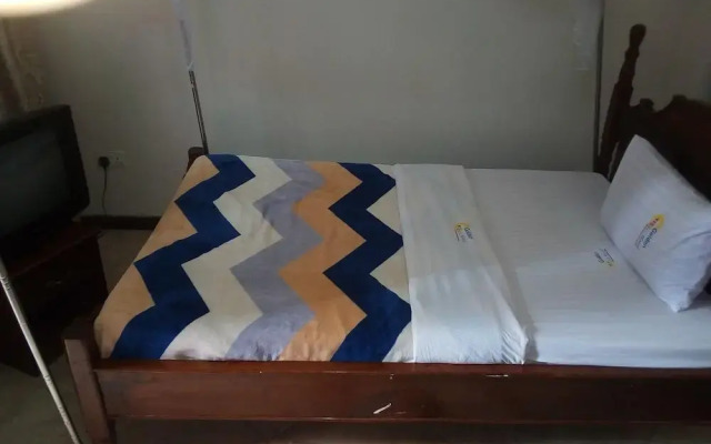 Golden Peace Hotel