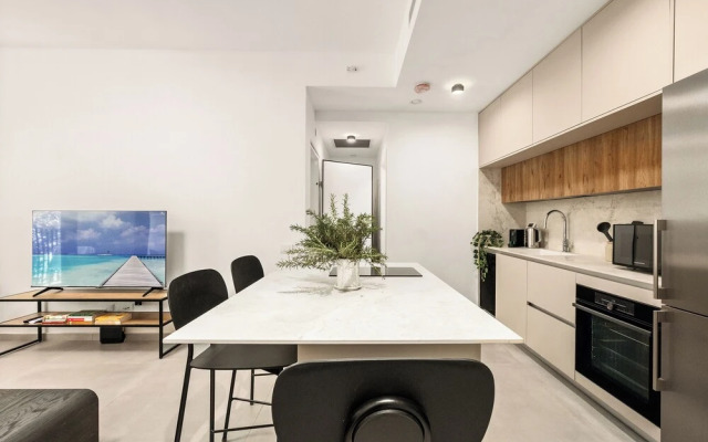 Old North Stylish Stay by Sea N' Rent
