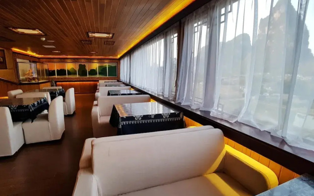 Yangshuo Li River Gallery Lodge