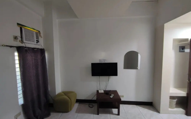 Green Ridge Apartelle