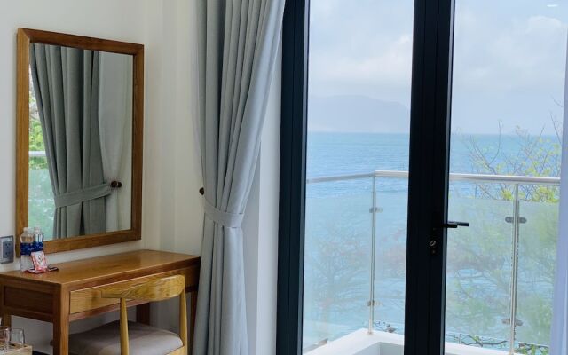 Golden Rose Hotel