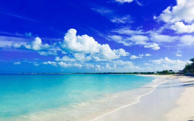 Treasure Cay Beach, Marina & Golf Resort