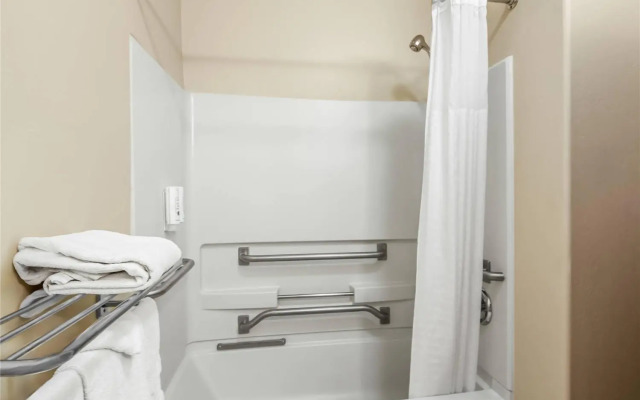 Quality Inn & Suites Vail Valley