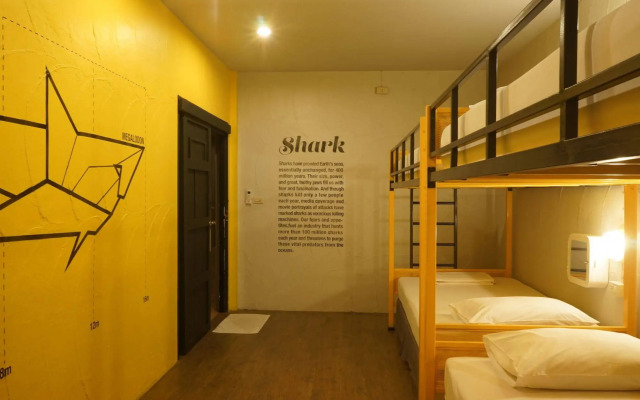Monkey Dive Hostel Khaolak