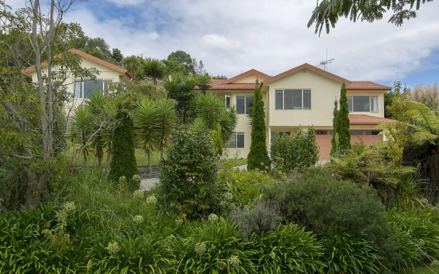 Seascape Villa Bed & Breakfast