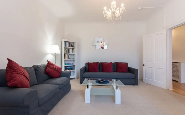 Glebe Street Apartment - Sleeps 4