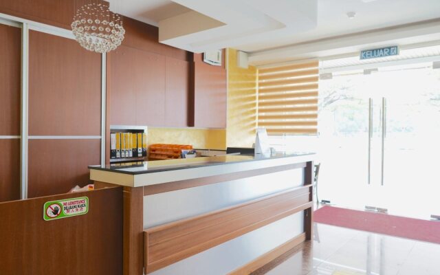 OYO 43987 Season Inn