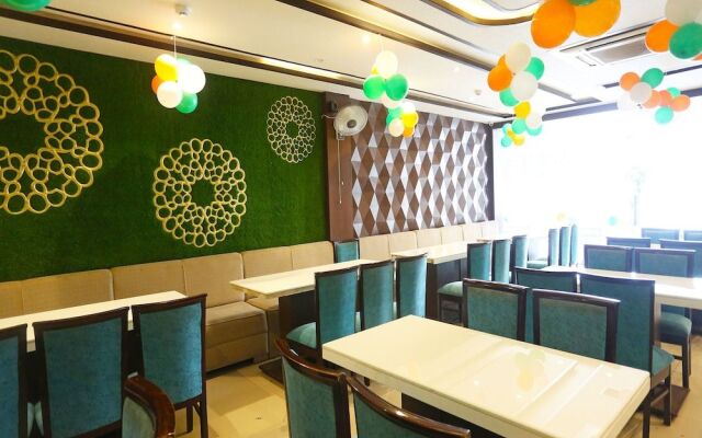 OYO 18422 Central Grand