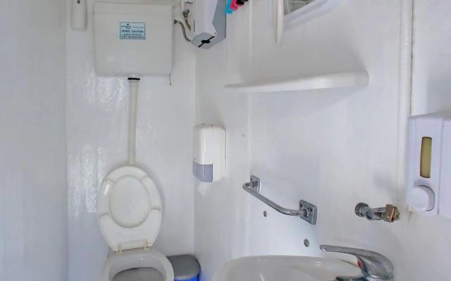 Rhythm Floating Hostel - Zadar