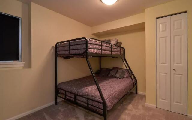 Seattle Vacation Home: The Gallery