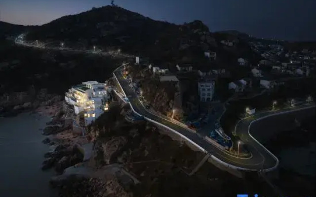 Sea Cliff Hotel