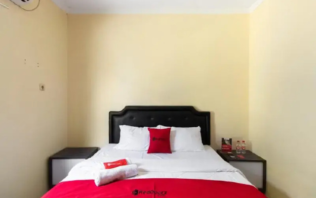 Puri Janti Guest House by RedDoorz